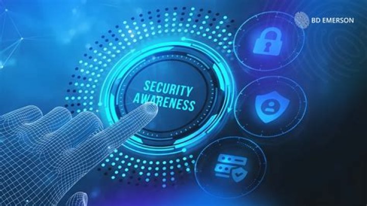 Content awareness and responsible browsing on adult manga platforms